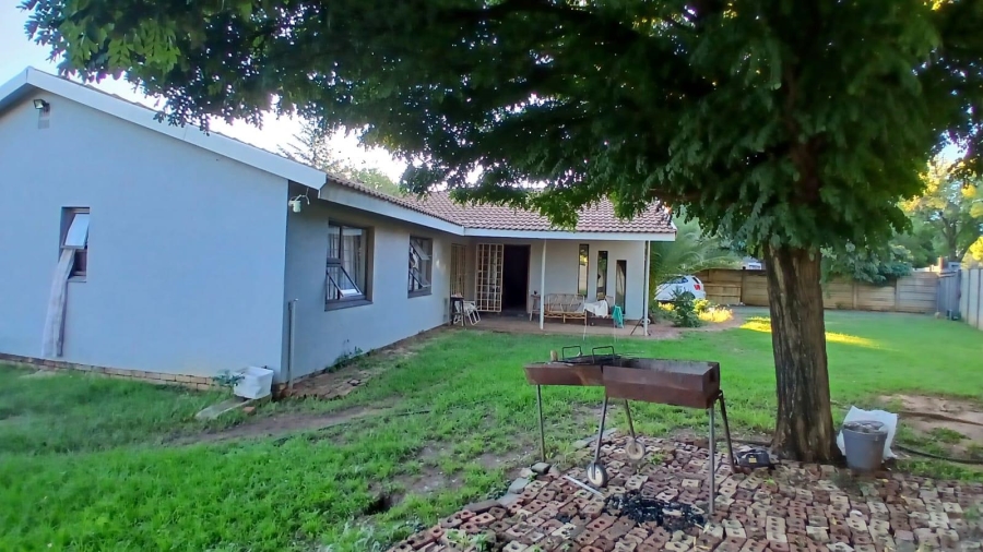 To Let 3 Bedroom Property for Rent in Fauna Free State